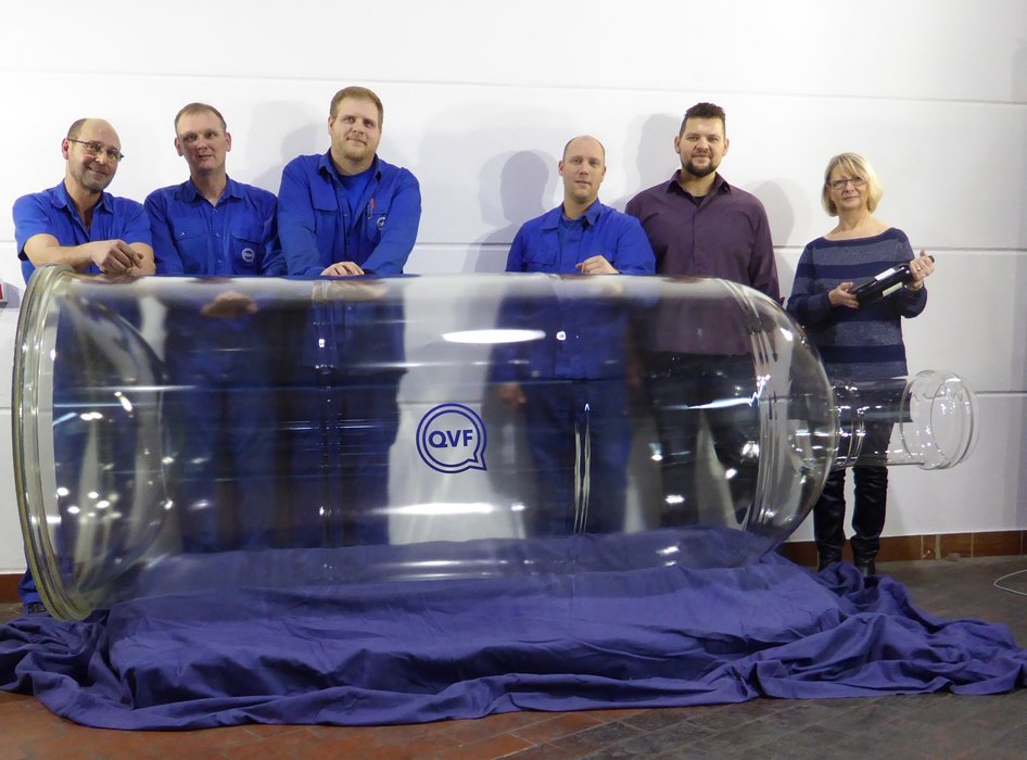 De Dietrich Process Systems GmbH a réalisé la plus grand bouteille en verre du monde!